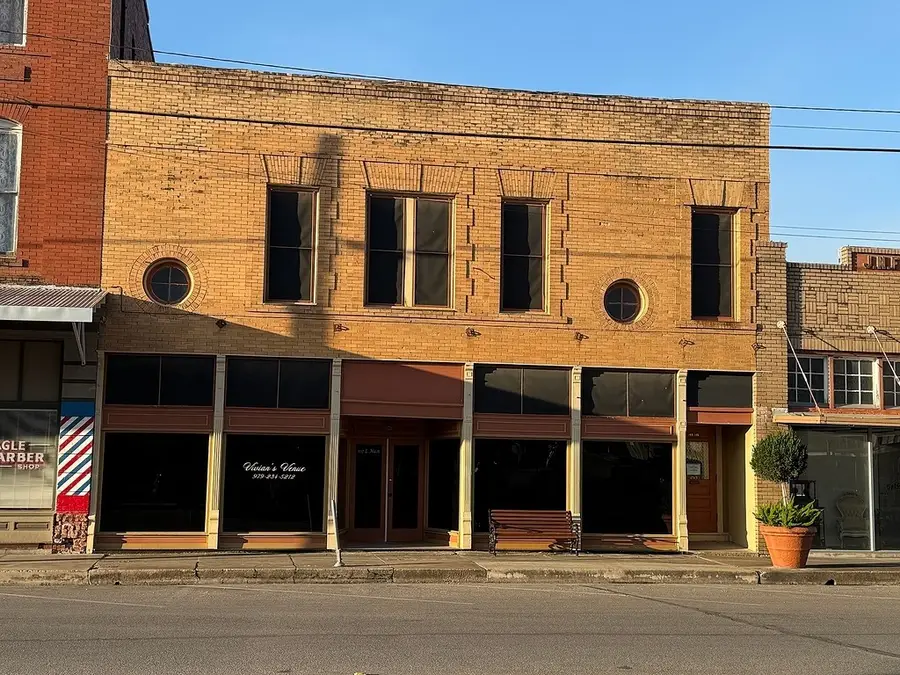 107 E Main Street, Eagle Lake, TX 77434 - #2