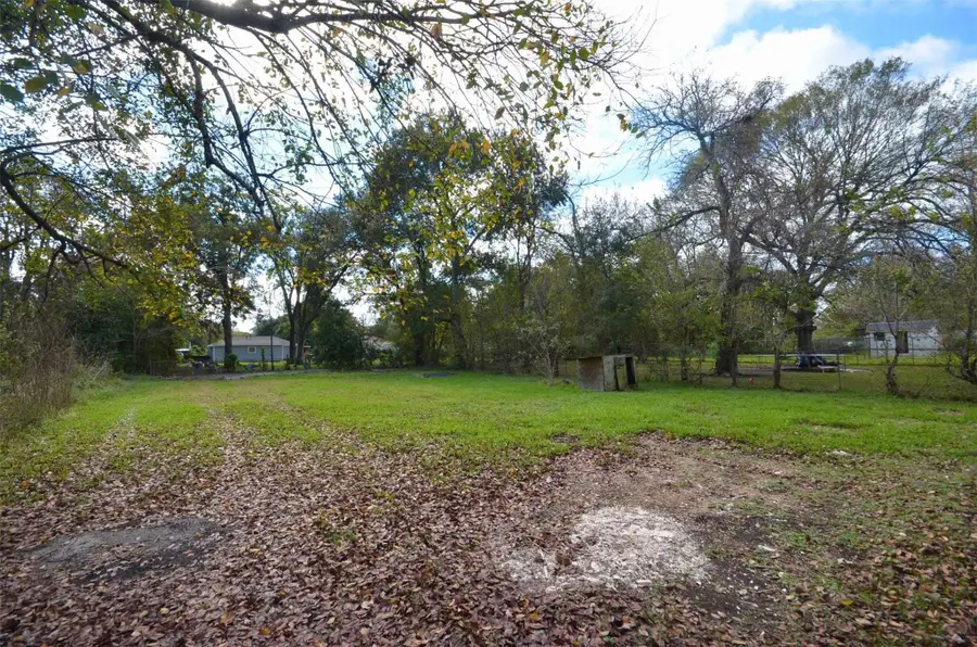 5240 Carmen Street, Houston, TX 77033 - #2