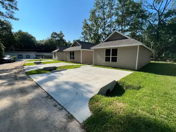9595 Darkwood Street, Willis, TX 77318