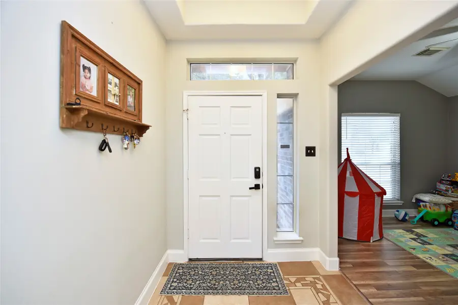 907 Garden Land Court, Houston, TX 77073 - Image #3