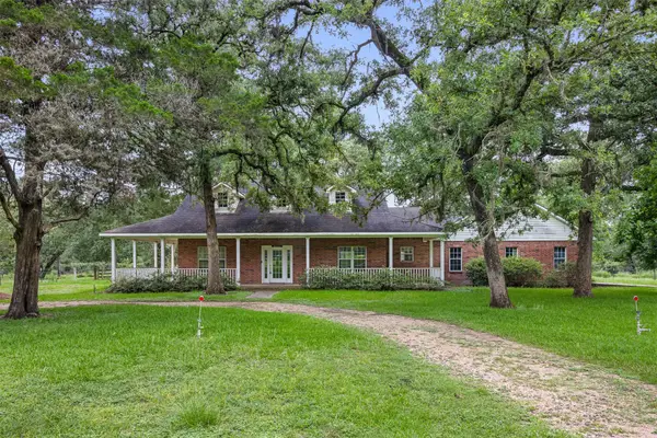 1000 Reese Lane, Columbus, TX 78934