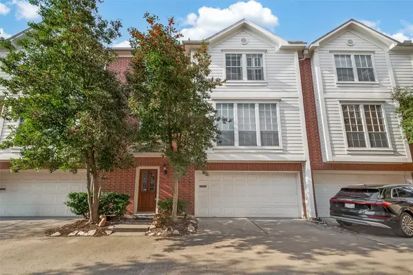 2250 La Branch Street, Houston, TX 77002