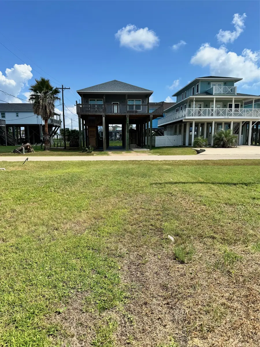 13127 Buccaneer Parkway, Freeport, TX 77541 - #2