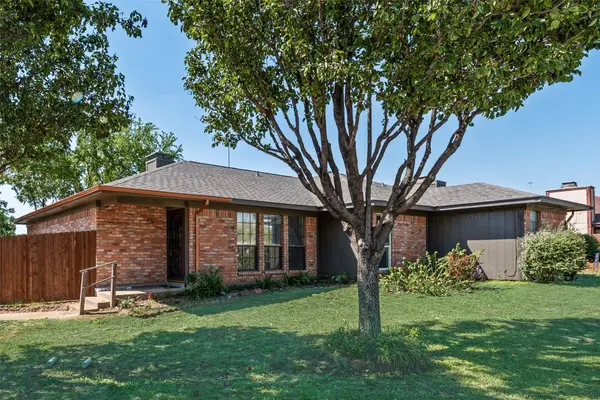 5126 Trail Dust Lane, Arlington, TX 76017