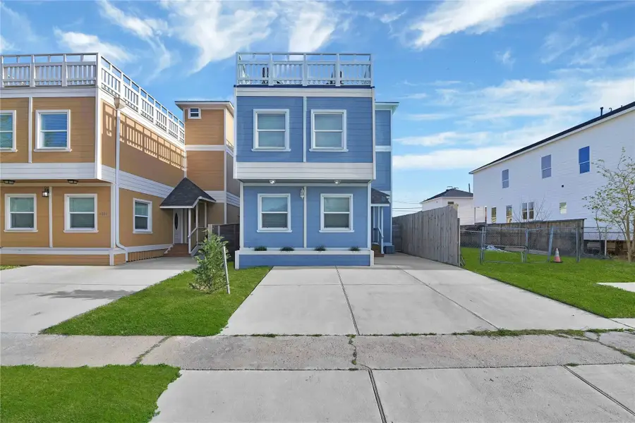 4013 Ave N 1/2, Galveston, TX 77550 - #3