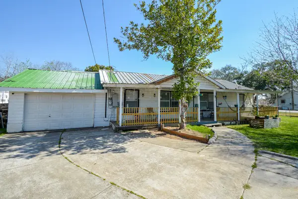 3421 Avenue C, Dickinson, TX 77539