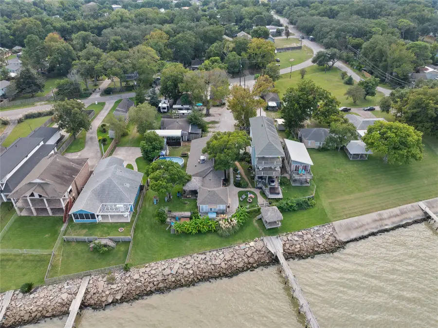 3709 Bayshore Drive #1-11, Bacliff, TX 77518 - Image #3