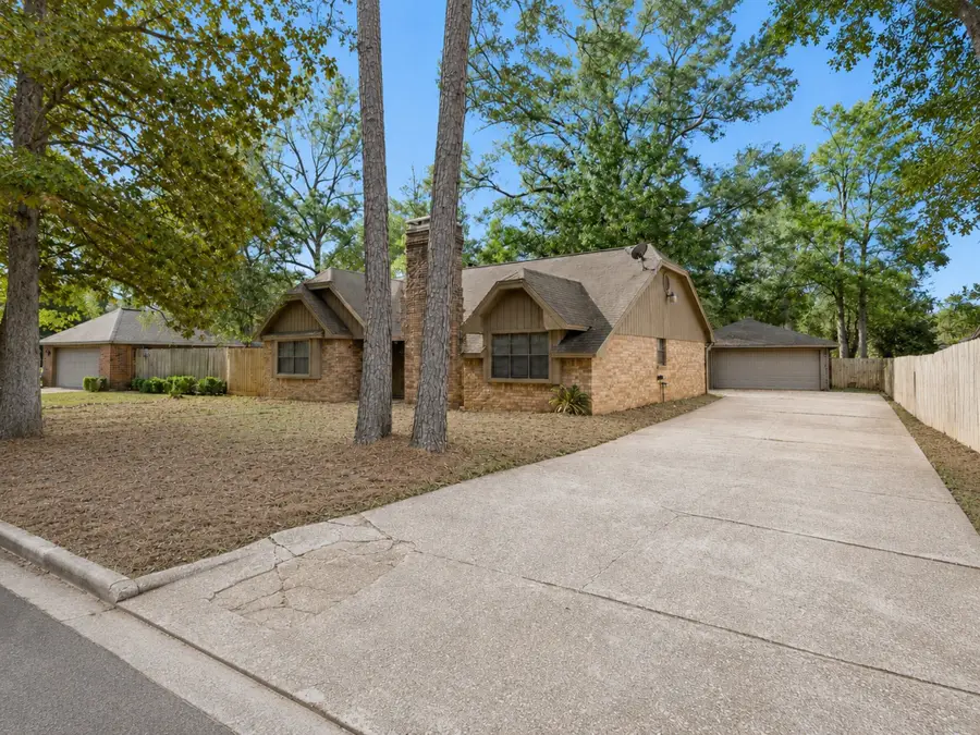 208 Cliffbrook Lane, Cleveland, TX 77327 - #2