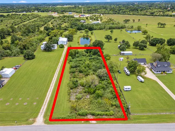 930 Lilley Road, Alvin, TX 77511