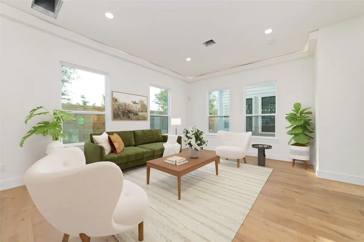 5811 Outer Banks Street, Houston, TX 77091 - #1