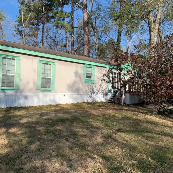 202 Armadillo T, Onalaska, TX 77360