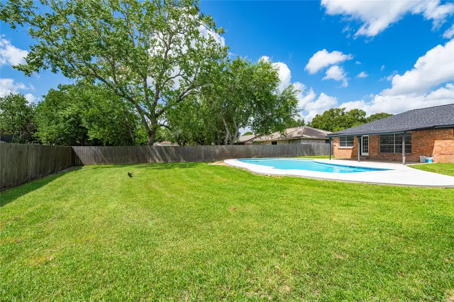 5422 Thistle Drive, Dickinson, TX 77539 - #3