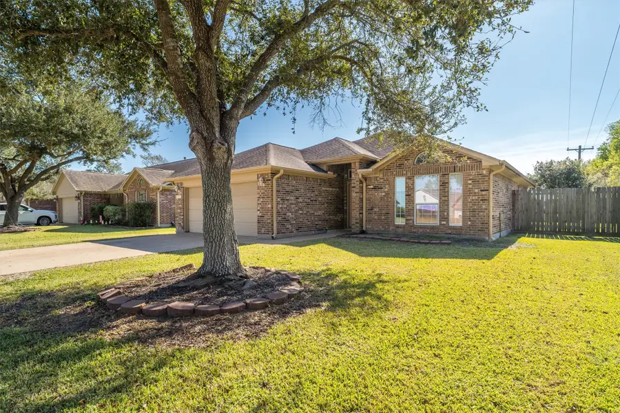 11731 Santa Fe Trail, Santa Fe, TX 77510 - Image #2