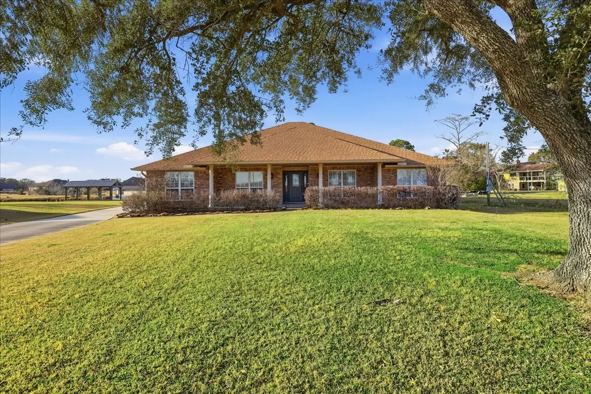 510 Country Lane, Bridge City, TX 77611 - Image #1