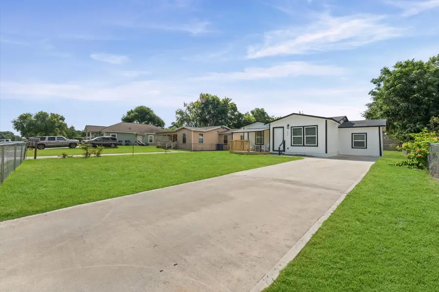 509 17th Avenue N, Texas City, TX 77590 - #2