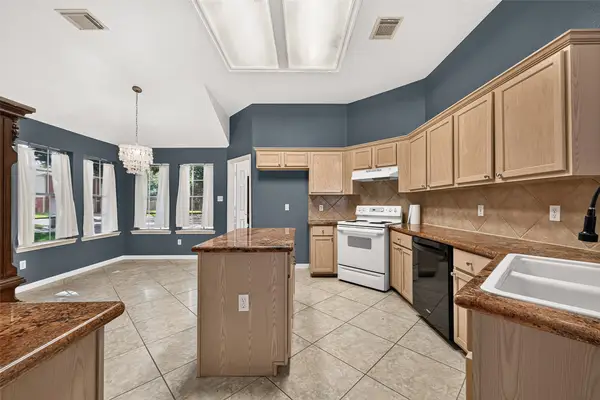 12007 Viola Court, Pinehurst, TX 77362