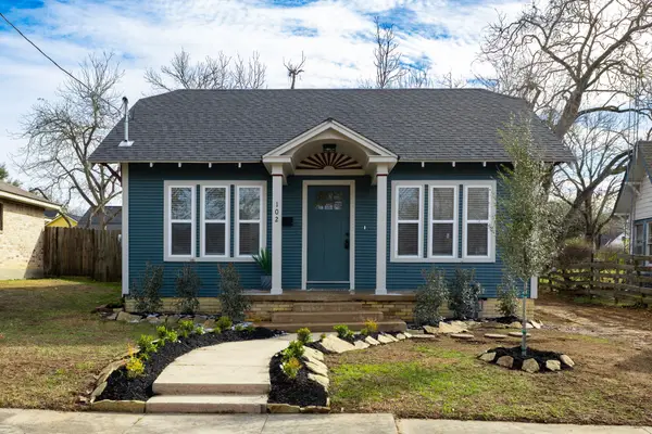 102 E Valverde Street, Brenham, TX 77833