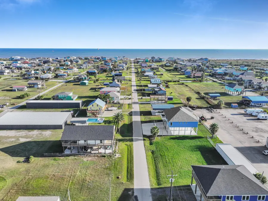 979 Oneal Road, Crystal Beach, TX 77650 - Image #3