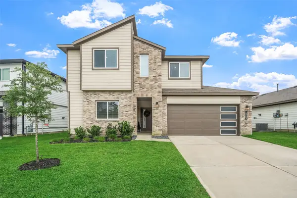 12268 Council Grove Drive, Conroe, TX 77384