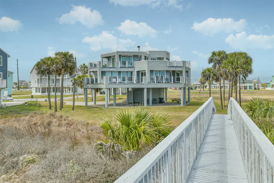 18611 W De Vaca Lane, Galveston, TX 77554 - #3