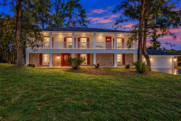 509 Brook Hollow Drive, Conroe, TX 77385