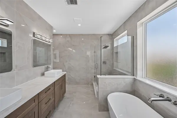 1424 W 23rd Street #B, Houston, TX 77008