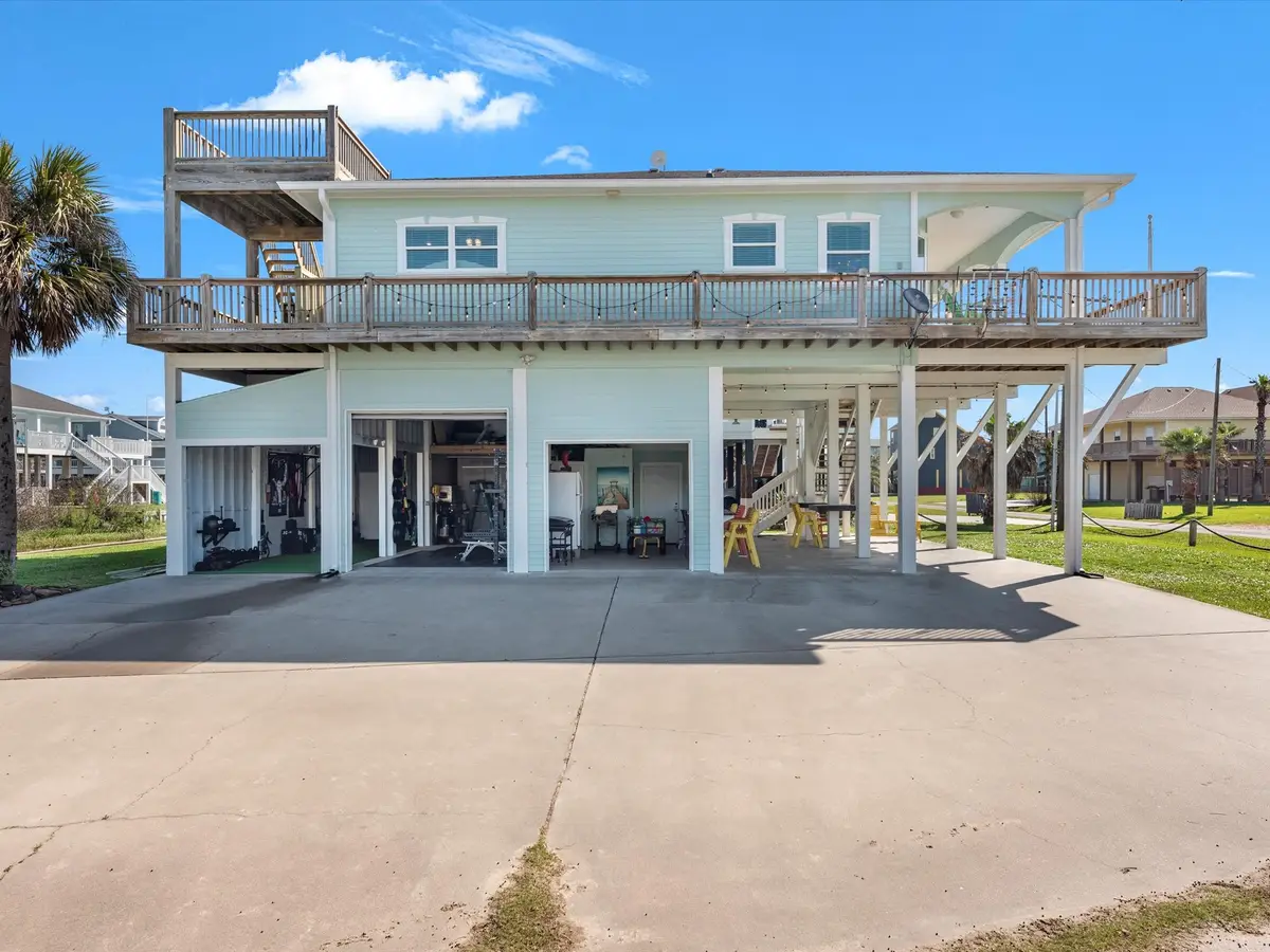 2901 Lakeside Drive, Crystal Beach, TX 77650 - #1