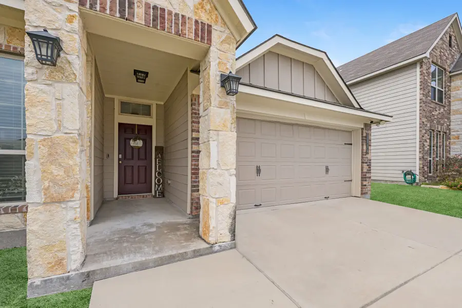 1004 Harvest Lane, Brenham, TX 77833 - Image #2