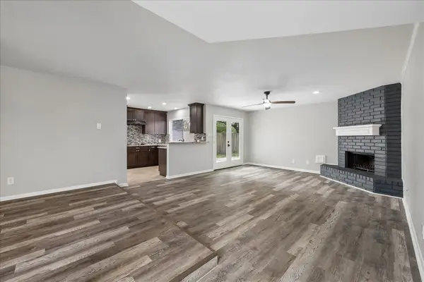 16714 Rockbend, Houston, TX 77084