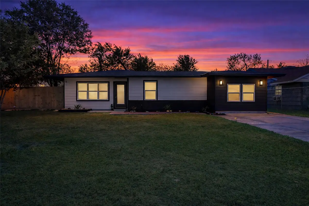 6152 Doulton Drive, Houston, TX 77033 - #1
