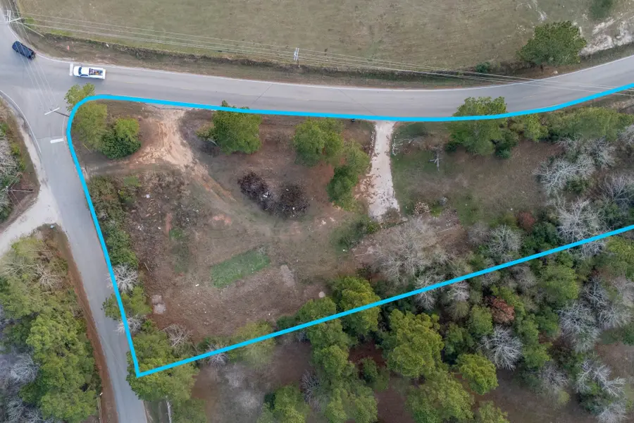 16421 E Williams Road, Conroe, TX 77303 - Image #2