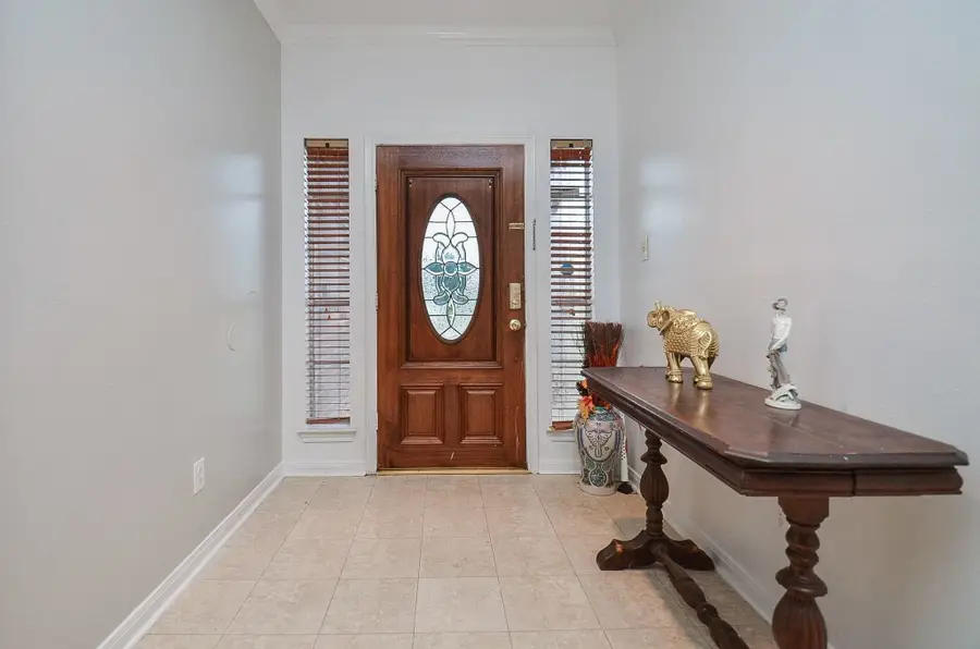 2523 Carriage Lane, Stafford, TX 77477 - Image #2