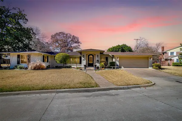 2608 Hartwood Drive, Fort Worth, TX 76109