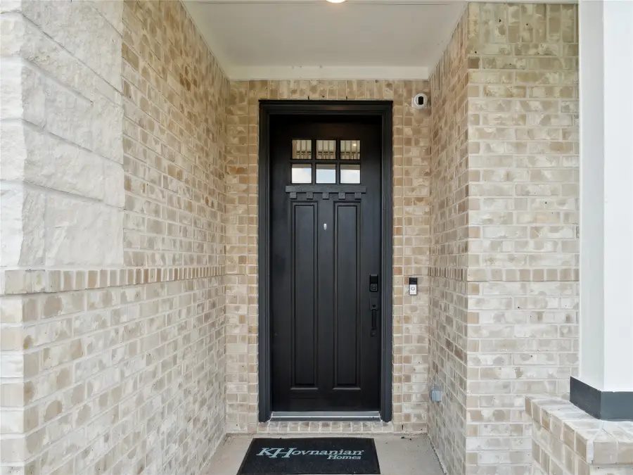 931 Tarkington Timbers Drive, Cleveland, TX 77327 - Image #2