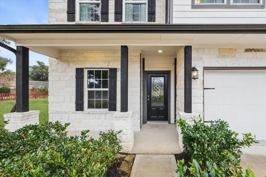 215 Freeman Boulevard, West Columbia, TX 77486 - #2