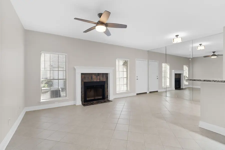 7392 Regency Square Court #7392, Houston, TX 77036 - Image #2