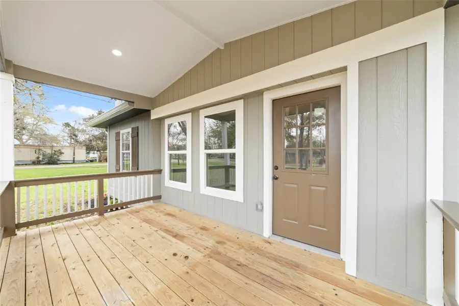 1416 E Avenue B, Bay City, TX 77414 - #3