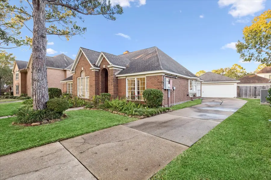 2021 Castlewind Court, League City, TX 77573 - Image #2