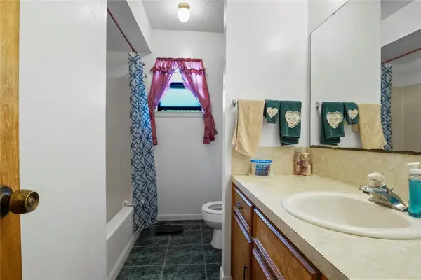 20392 Meadow Lake Road, Cleveland, TX 77328