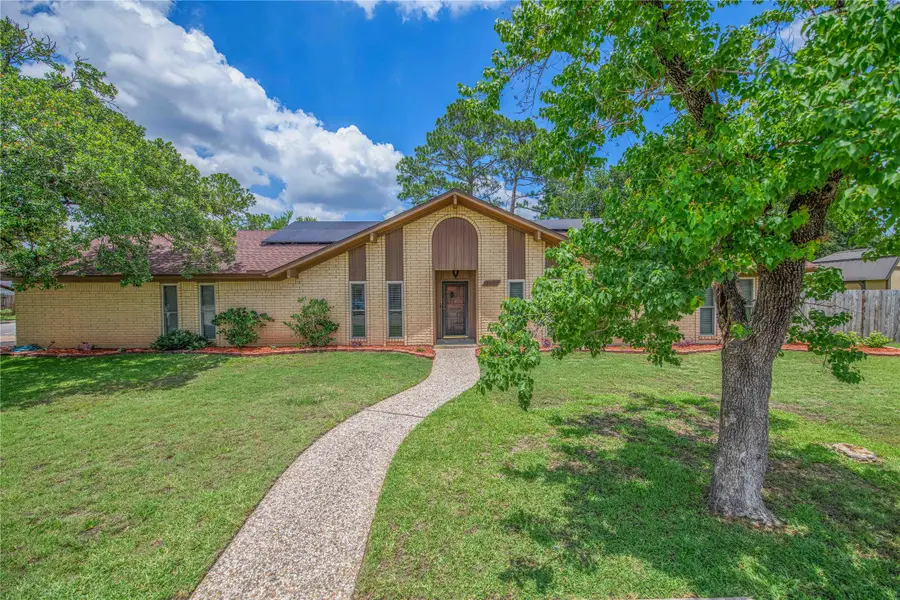2401 Briar Oaks Drive, Bryan, TX 77802 - #2