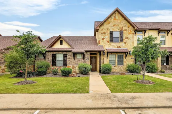 130 Armored Avenue, College Station, TX 77845
