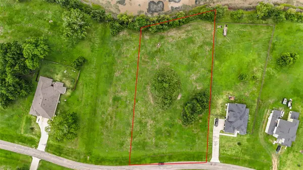 950 Lakeland Circle, Rosharon, TX 77583