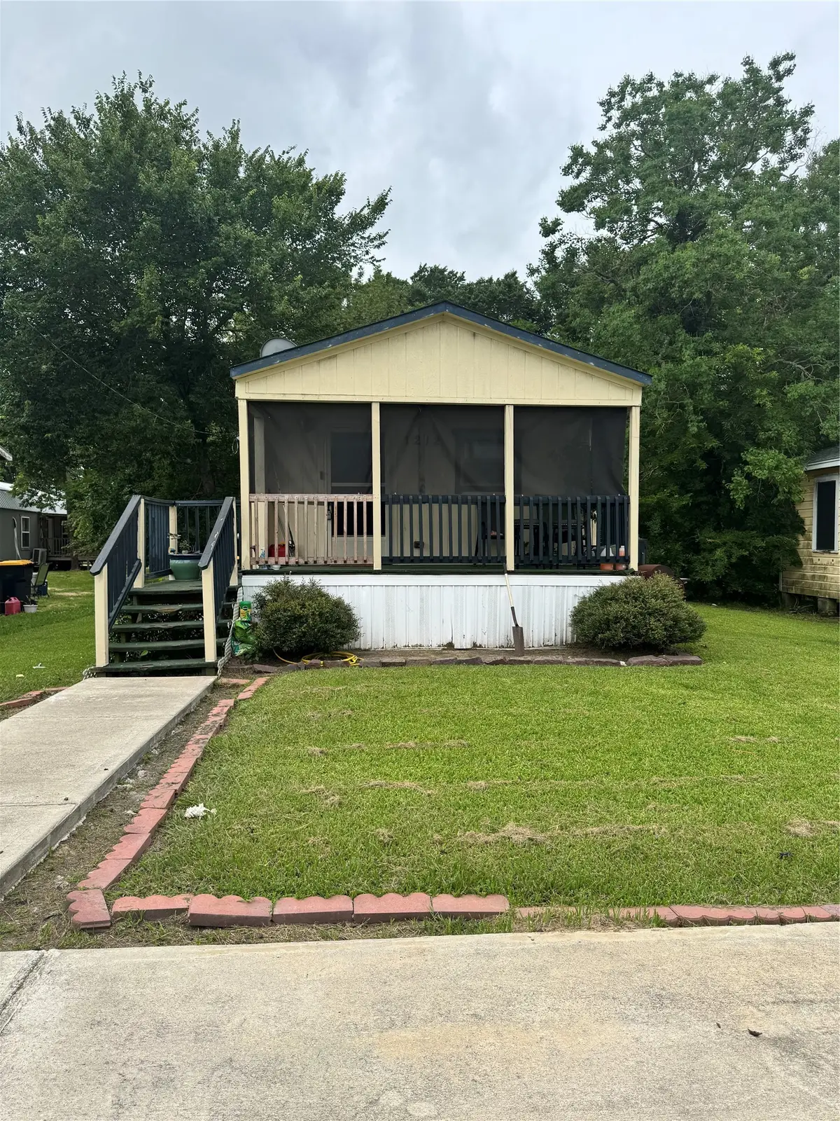 1212 Work Street, Anahuac, TX 77514 - #1