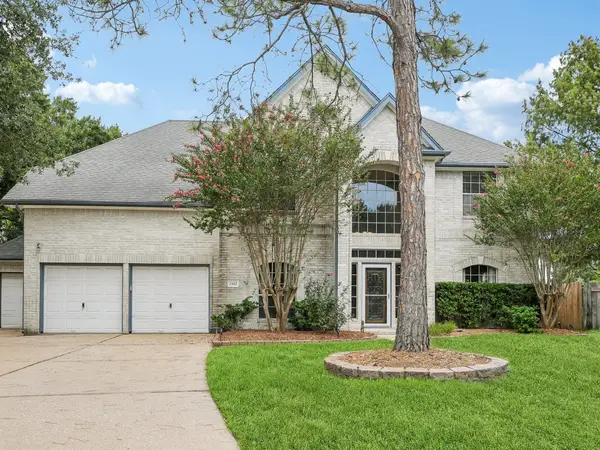 2502 Sea Horse Court, Seabrook, TX 77586