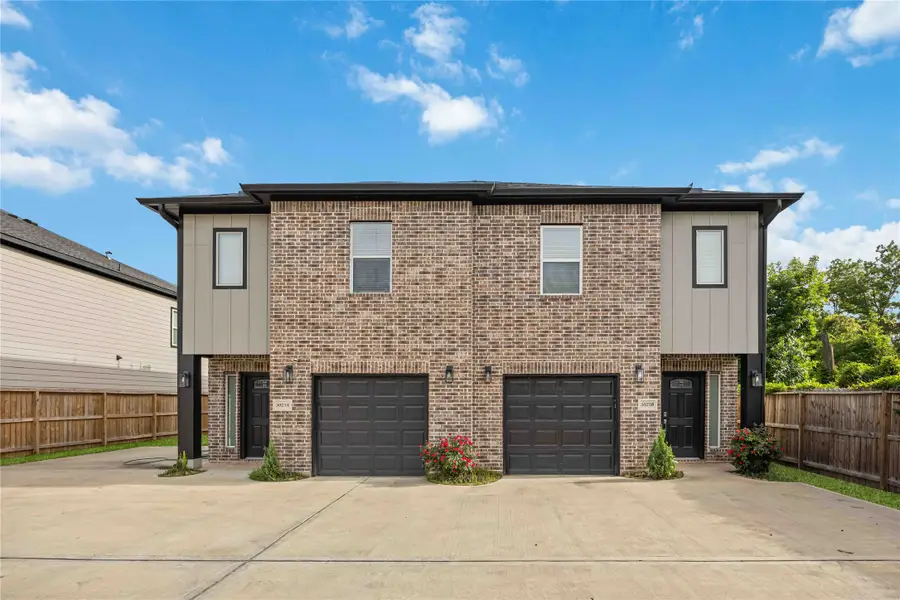 5023 Mallow Street #A/B, Houston, TX 77033 - #2