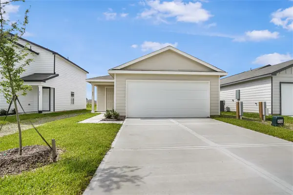 881 Road 590114, Cleveland, TX 77327