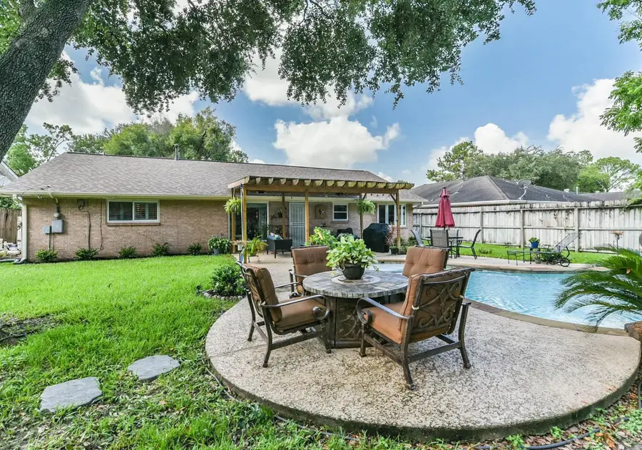 8306 Hazen Street, Houston, TX 77036 - Image #3