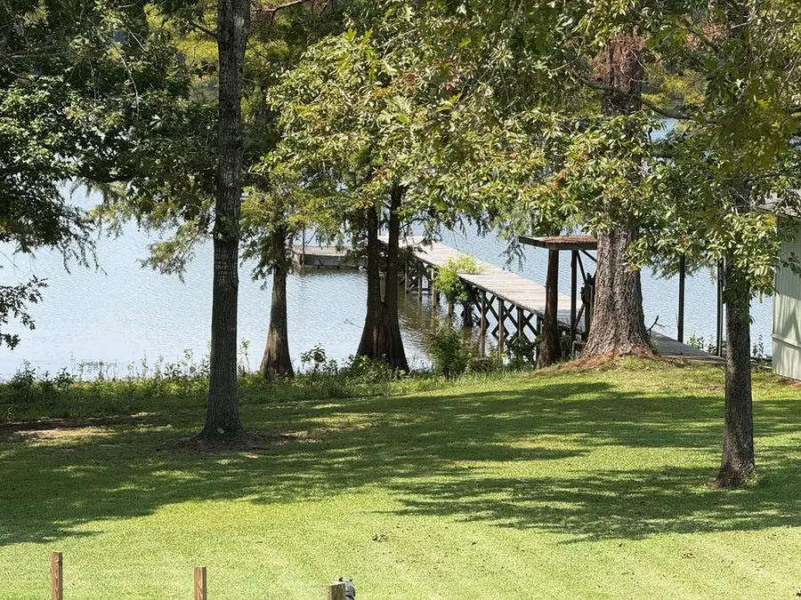 207 Fishers Point, Burkeville, TX 75932 - Image #3