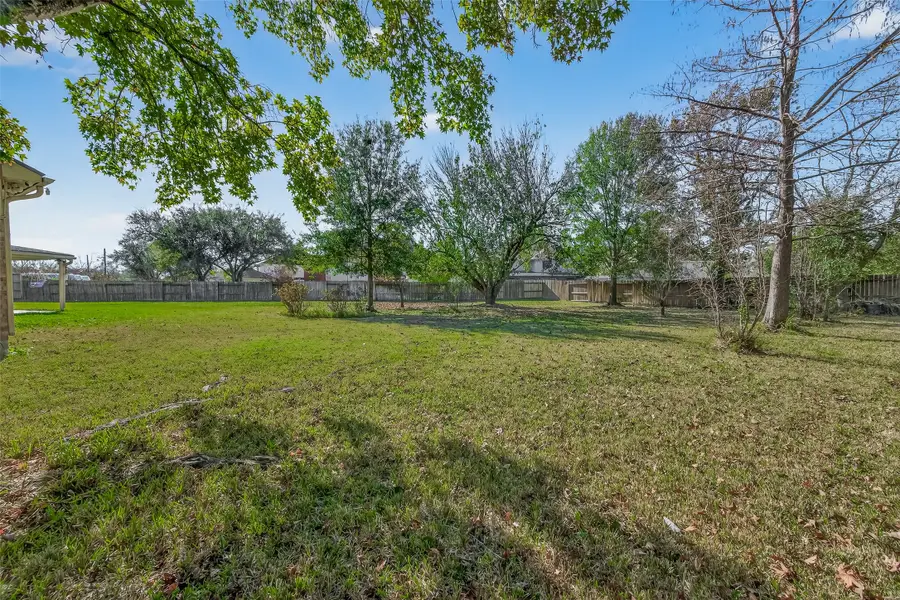 9714 Broadley Drive, Sugar Land, TX 77498 - Image #3