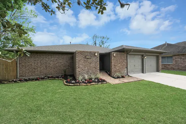 2438 Willow Bend Drive, Richmond, TX 77406